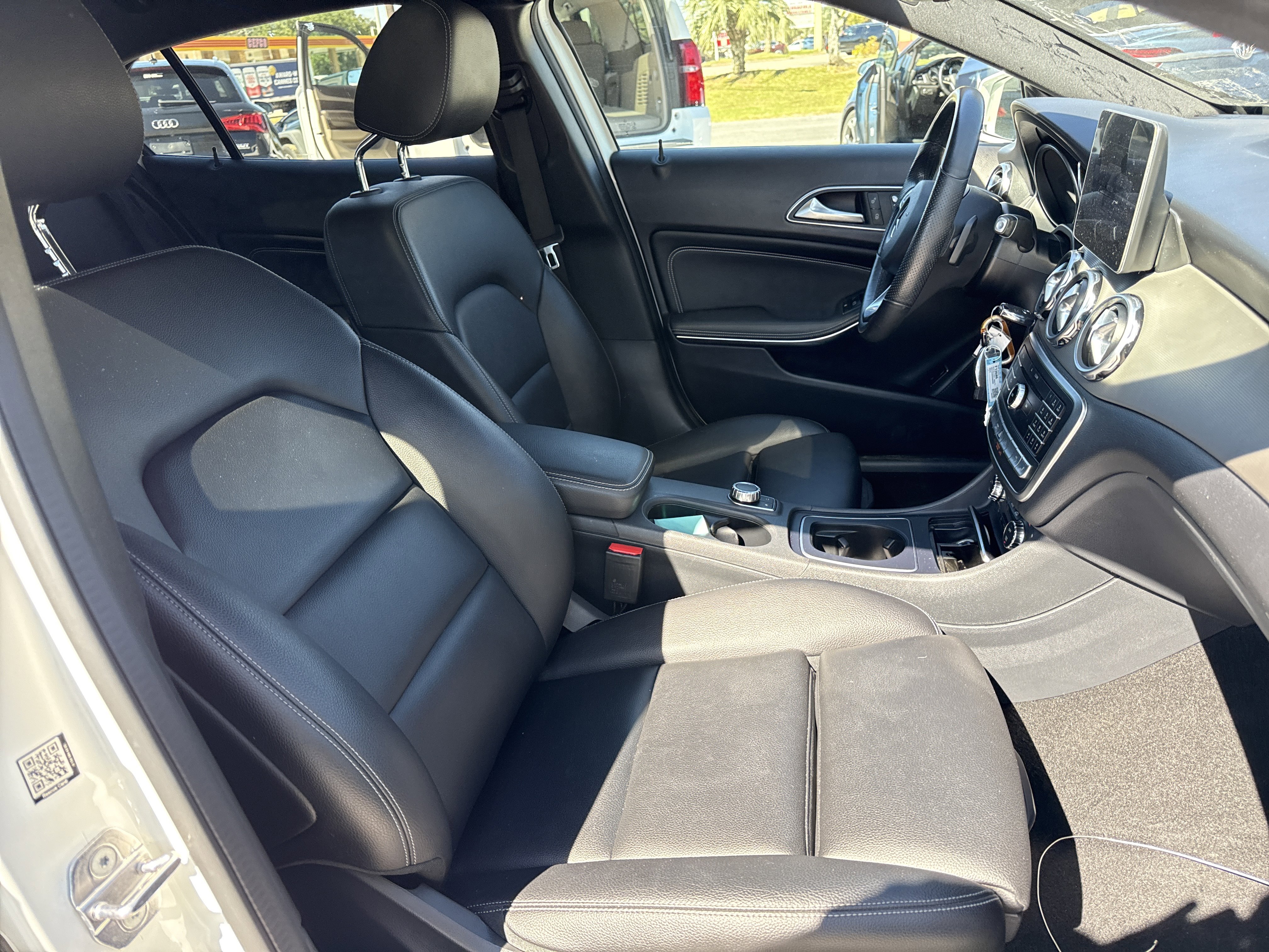 Used 2019 Mercedes-Benz GLA 250 4MATIC image 24