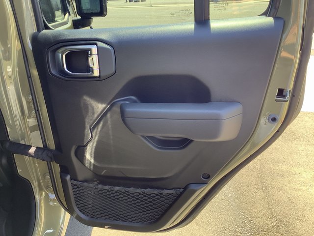 New 2025 Jeep Gladiator Sport AWD/4WD image 34
