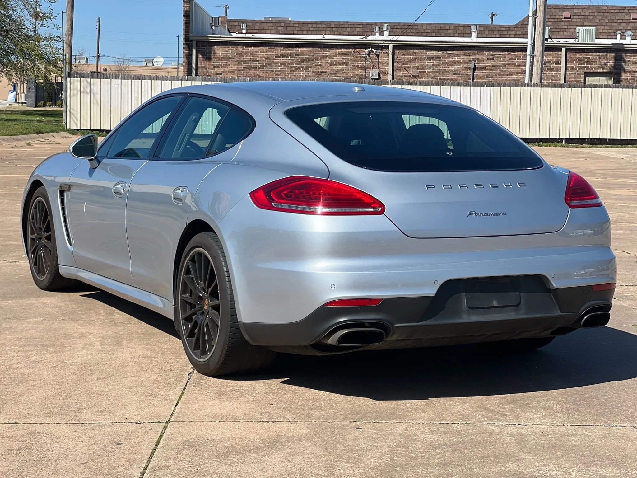 Used 2014 Porsche Panamera image 8