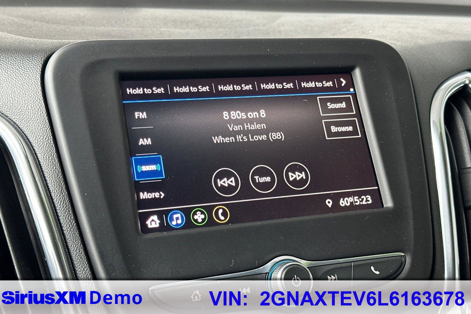 Used 2020 Chevrolet Equinox LT w/ LPO, Floor Liner Package image 28