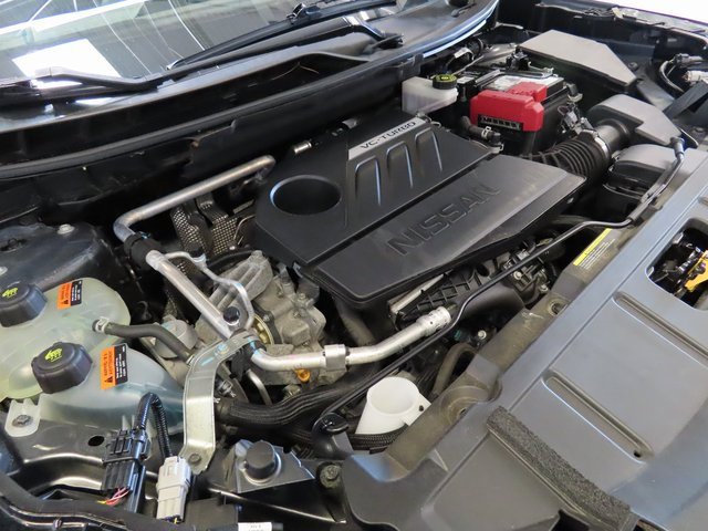 Used 2023 Nissan Rogue S image 34