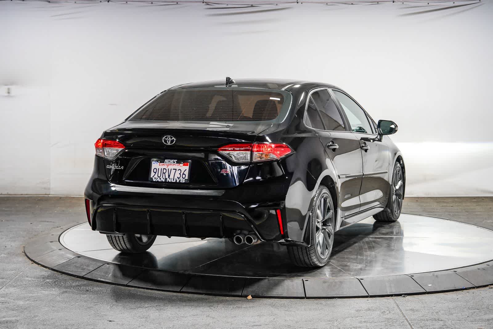 Certified 2024 Toyota Corolla SE FWD image 5