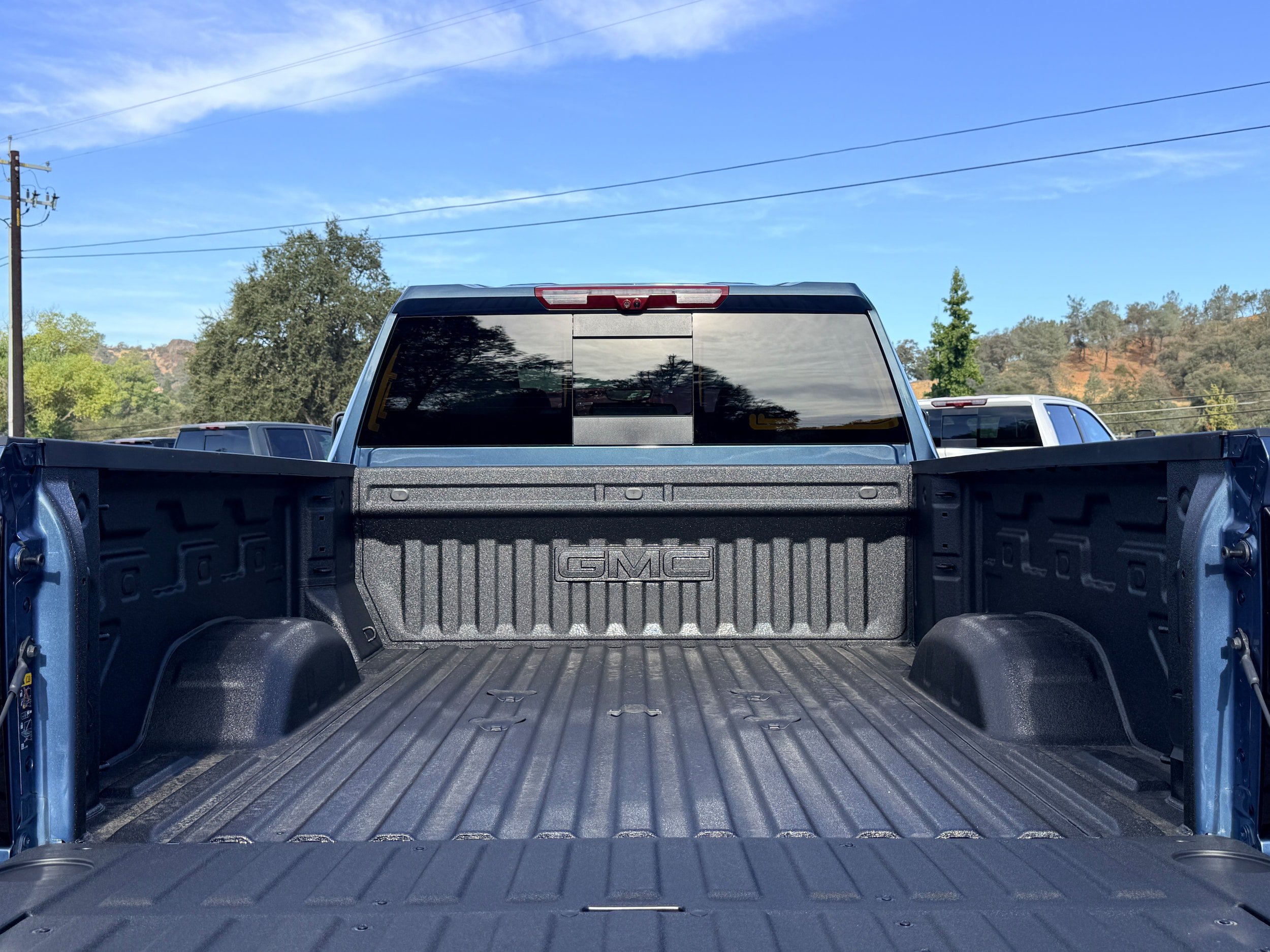 New 2026 GMC Sierra 2500 Denali w/ Denali Reserve Package AWD/4WD image 7