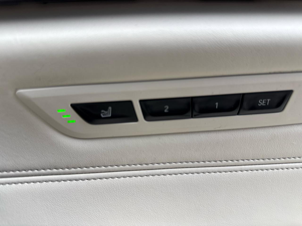 Used 2017 BMW 530i xDrive image 44