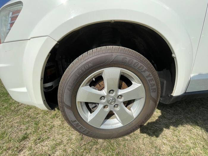 Used 2010 Dodge Journey SXT w/ Flexible Seating Group FWD image 11