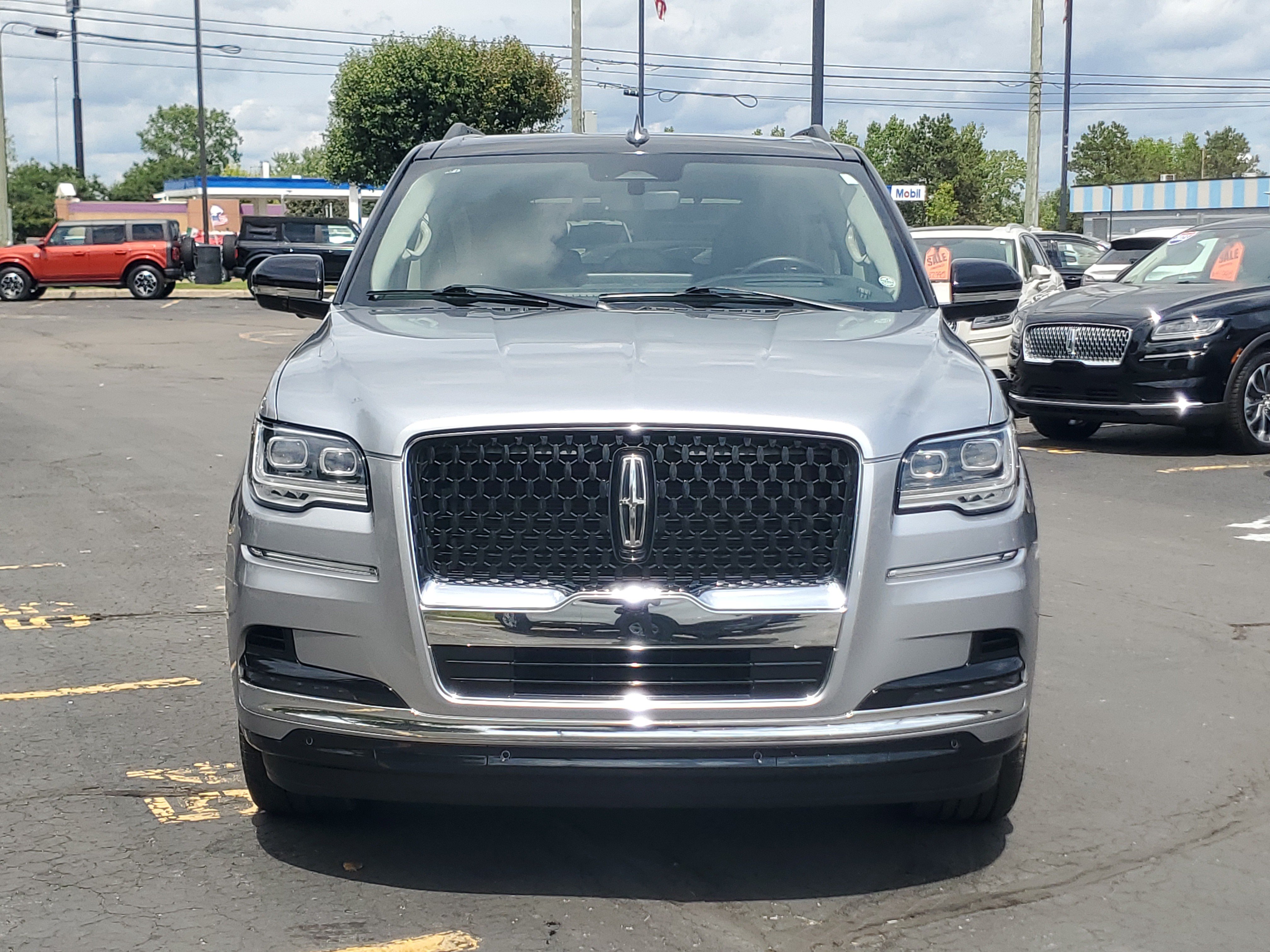Used 2024 Lincoln Navigator Black Label AWD/4WD video 2