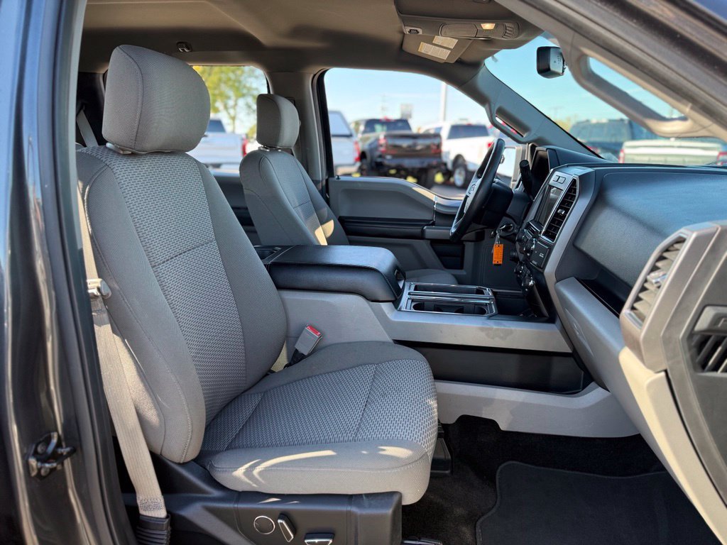 Used 2018 Ford F150 XLT w/ Equipment Group 302A Luxury AWD/4WD image 14