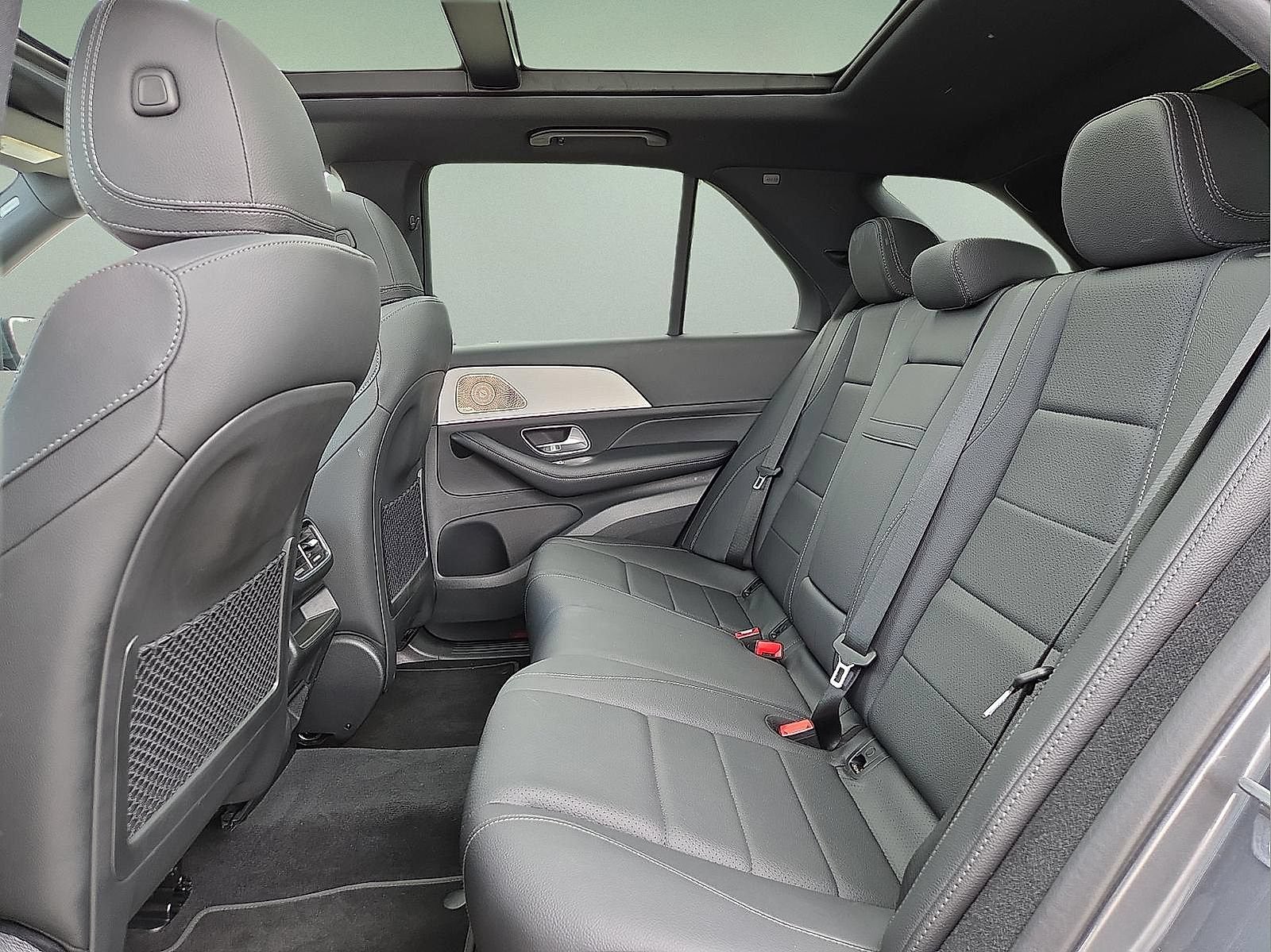 Used 2025 Mercedes-Benz GLE 350 4MATIC image 10