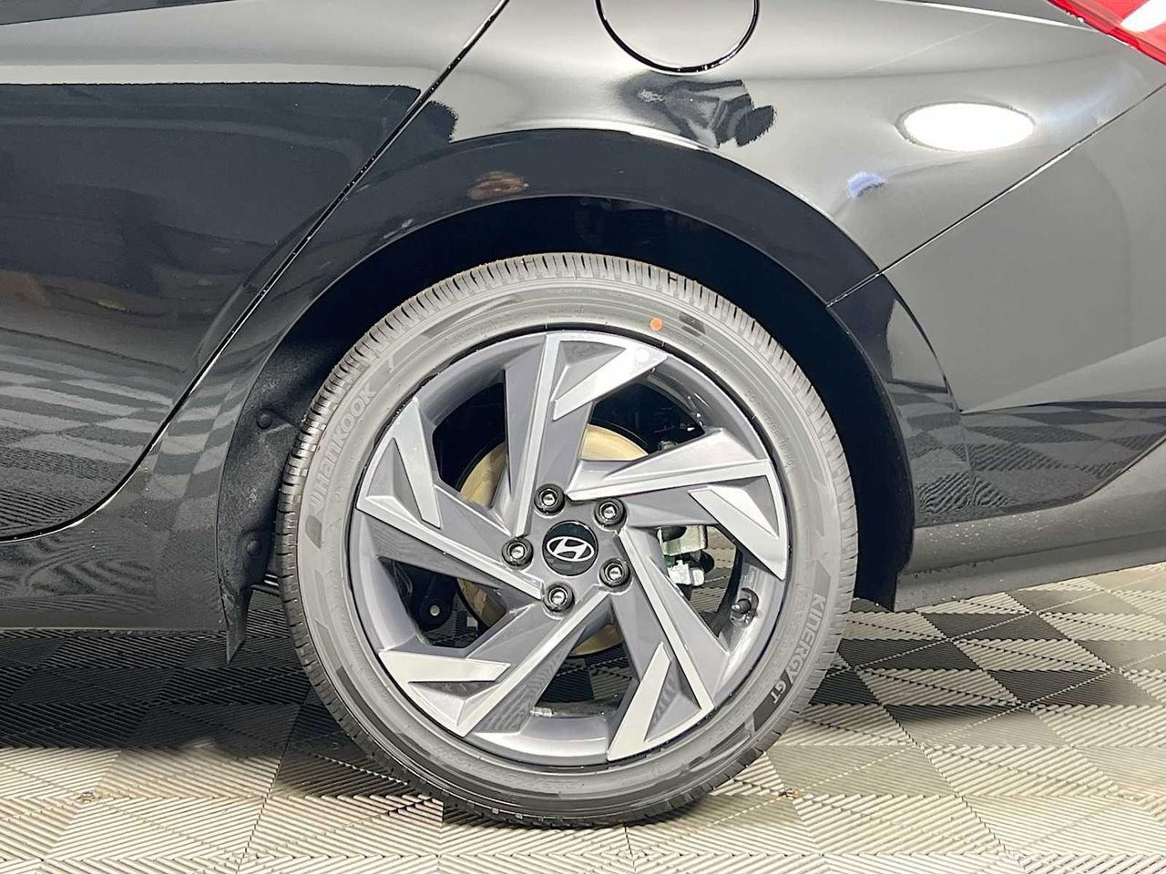 New 2025 Hyundai Elantra SEL image 20