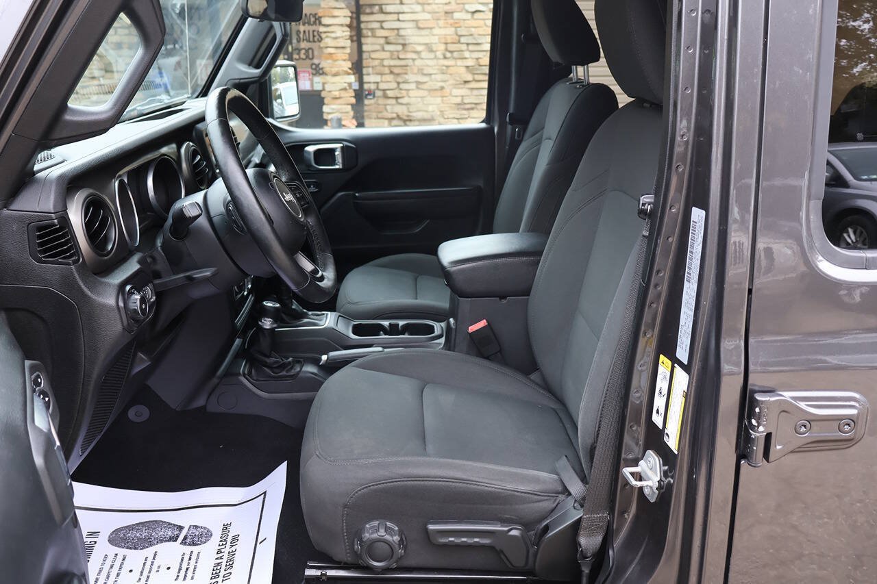 Used 2018 Jeep Wrangler Unlimited Sport S AWD/4WD image 21