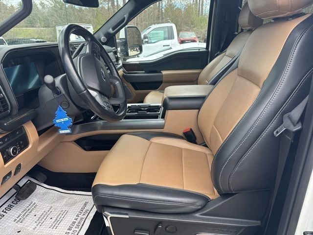 Used 2023 Ford F350 Lariat w/ Lariat Ultimate Package AWD/4WD image 16