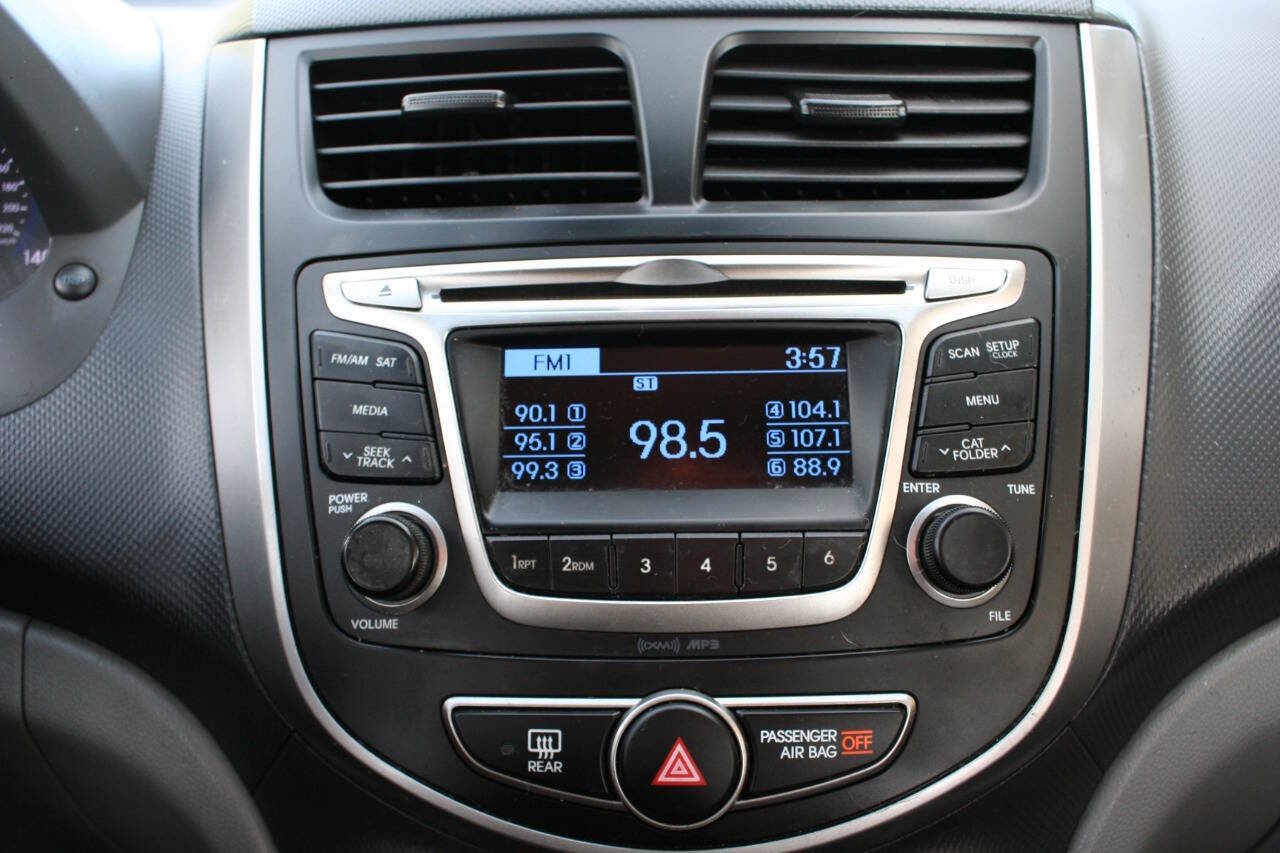 Used 2016 Hyundai Accent SE image 13