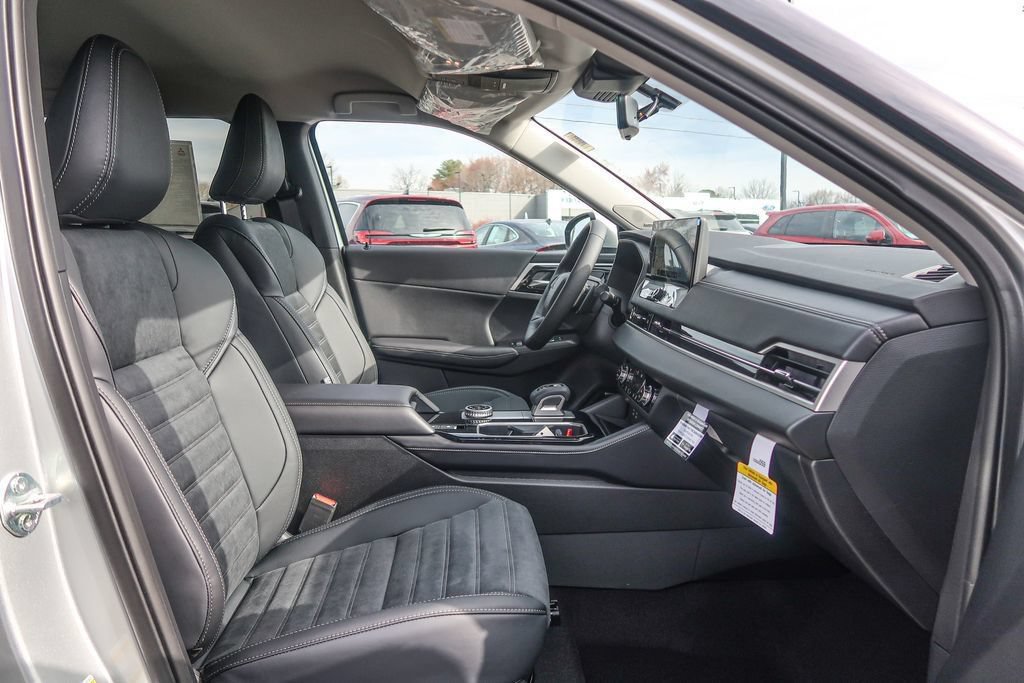 New 2026 Mitsubishi Outlander SE AWD/4WD image 18