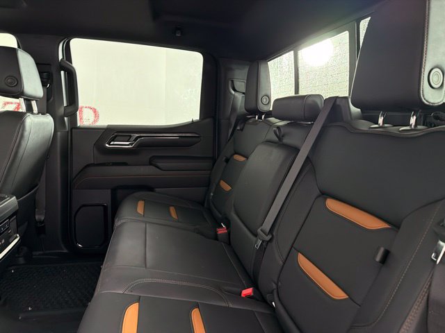 Used 2024 GMC Sierra 1500 AT4 w/ Technology Package AWD/4WD image 32