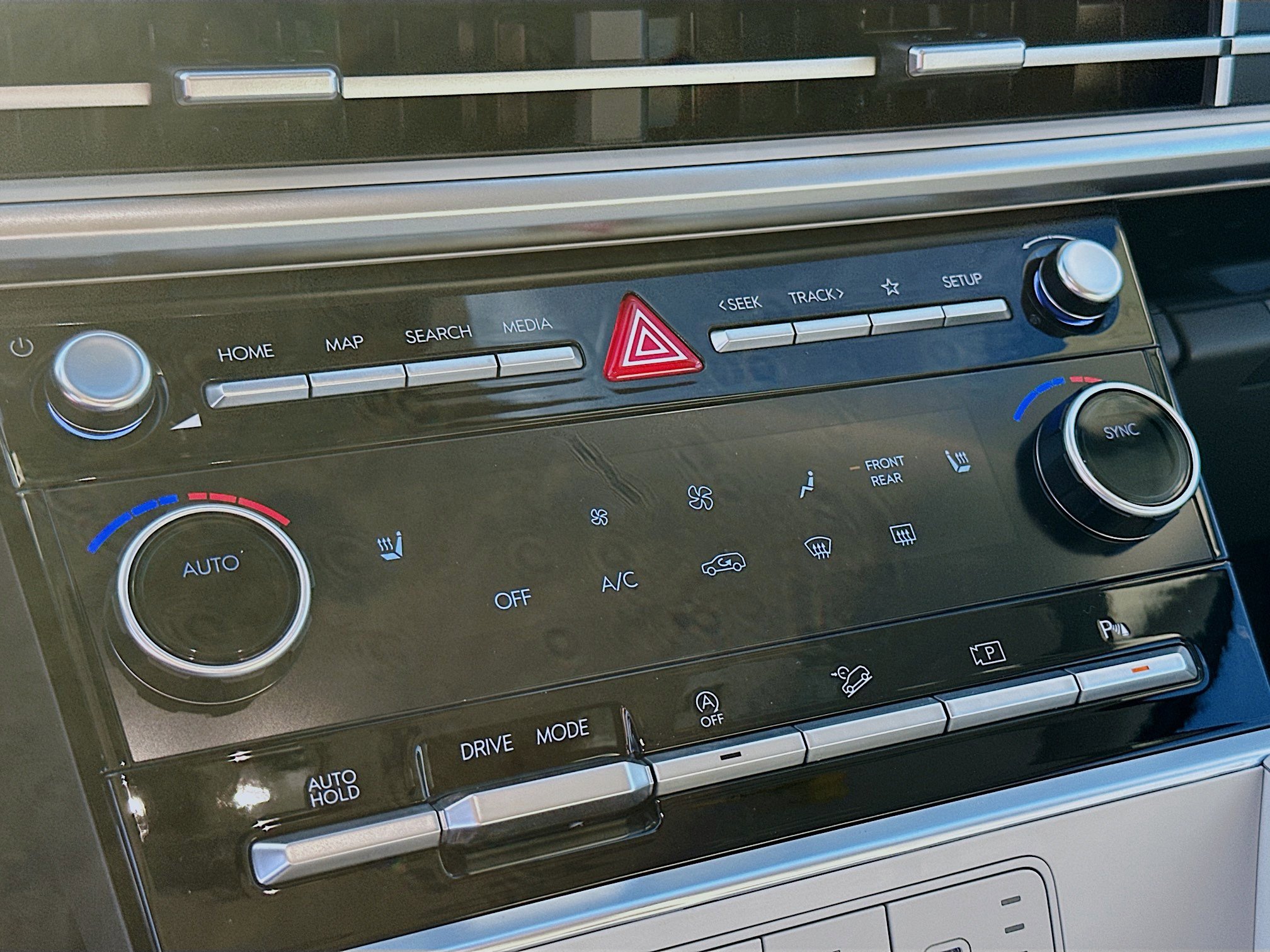 New 2026 Hyundai Santa Fe SEL image 12