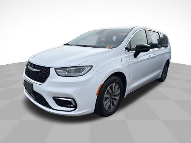 Used 2024 Chrysler Pacifica Limited