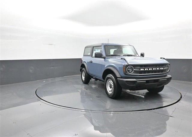 New 2025 Ford Bronco Base image 1