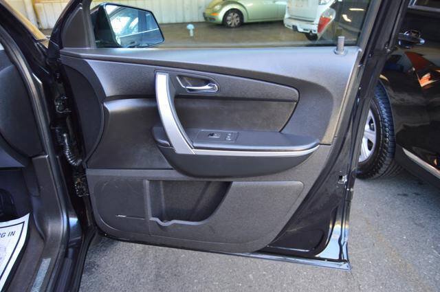 Used 2012 GMC Acadia SLT FWD image 32