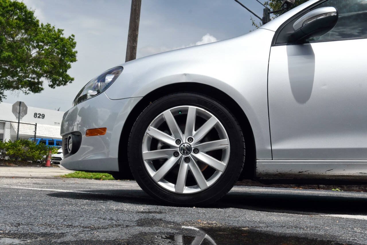 Used 2011 Volkswagen Golf TDI FWD image 7