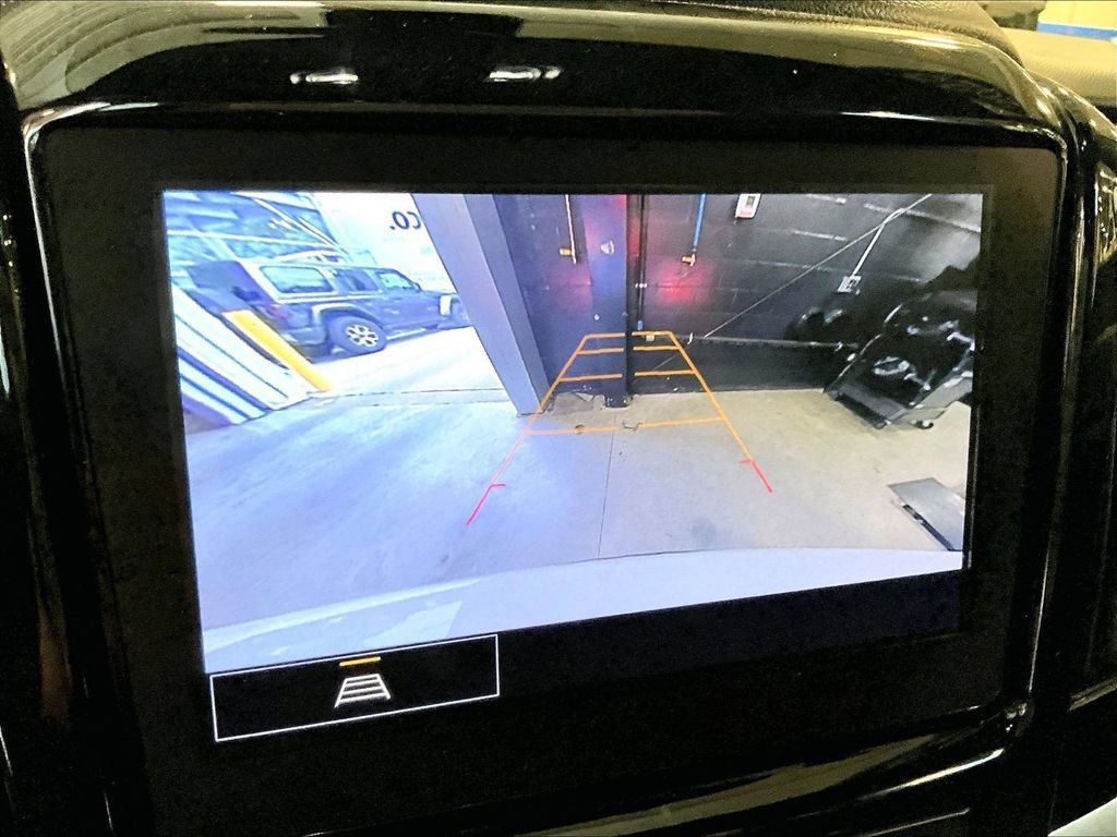 Used 2023 Chevrolet Traverse LT w/ LPO, Floor Liner Package AWD/4WD image 20