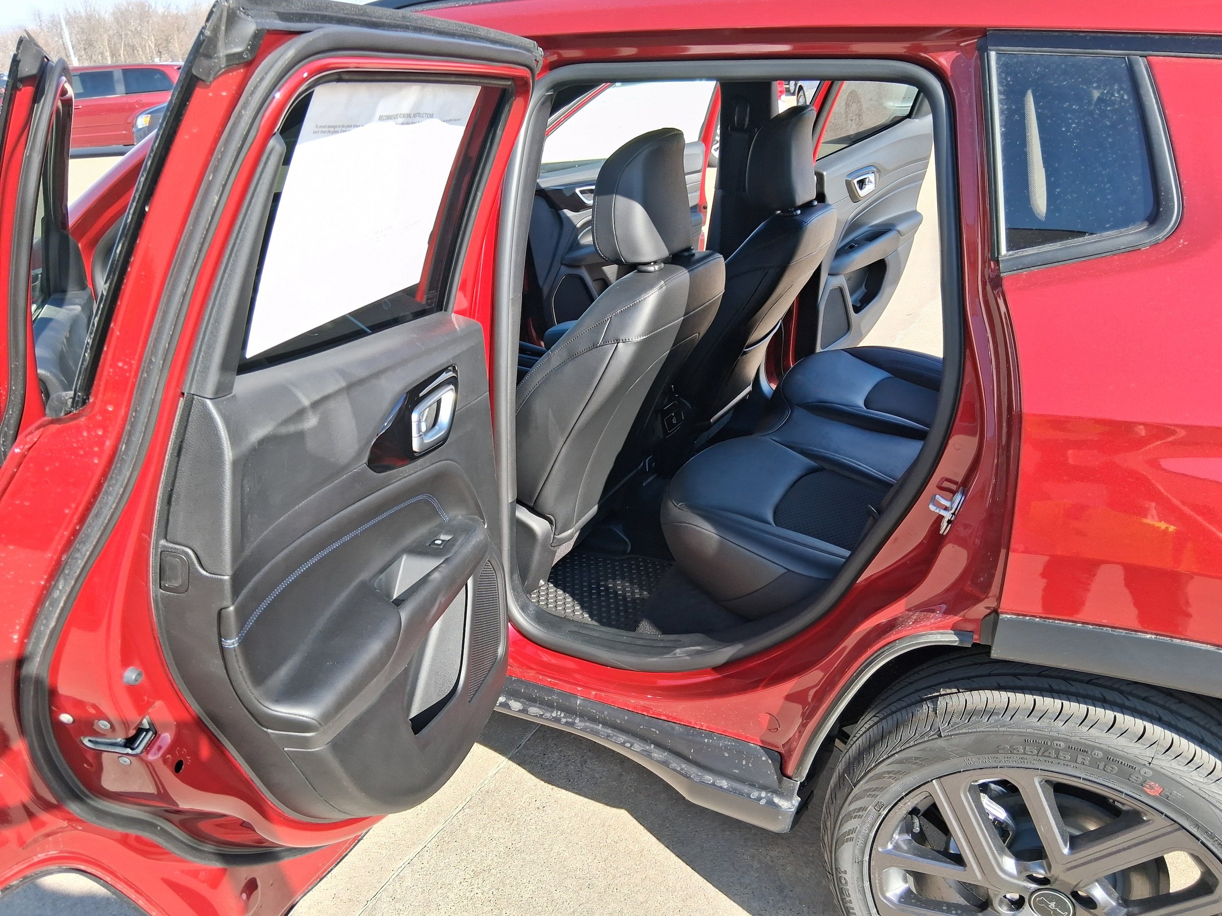 New 2026 Jeep Compass Latitude AWD/4WD image 17