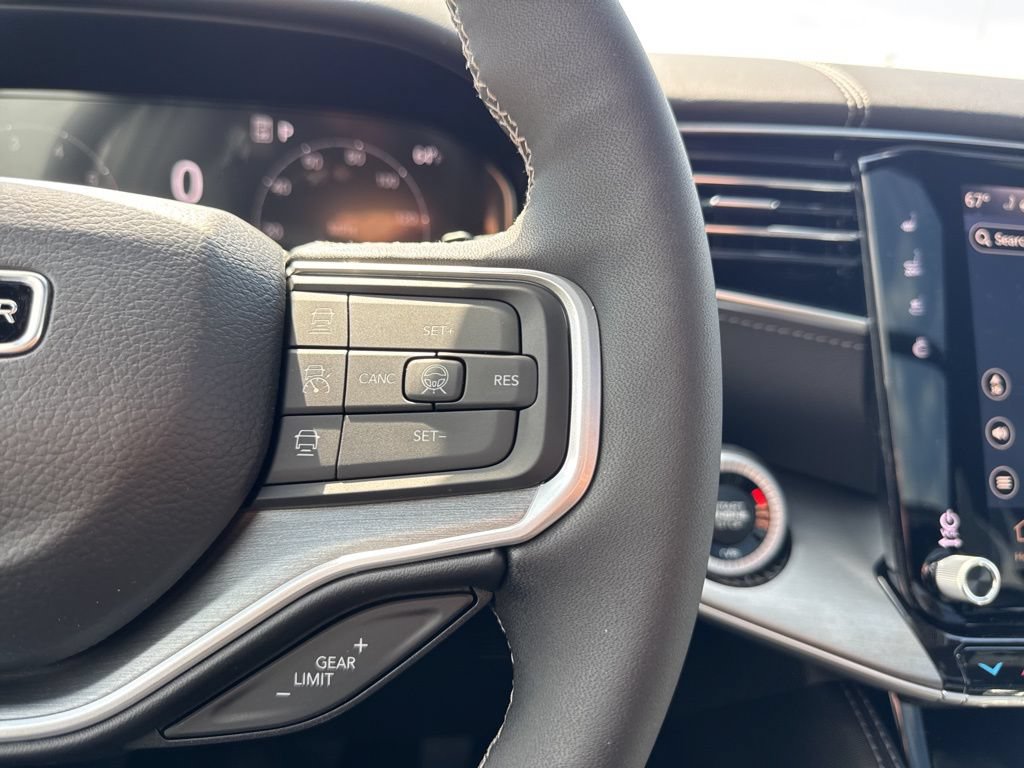New 2026 Jeep Grand Wagoneer L Limited AWD/4WD image 17