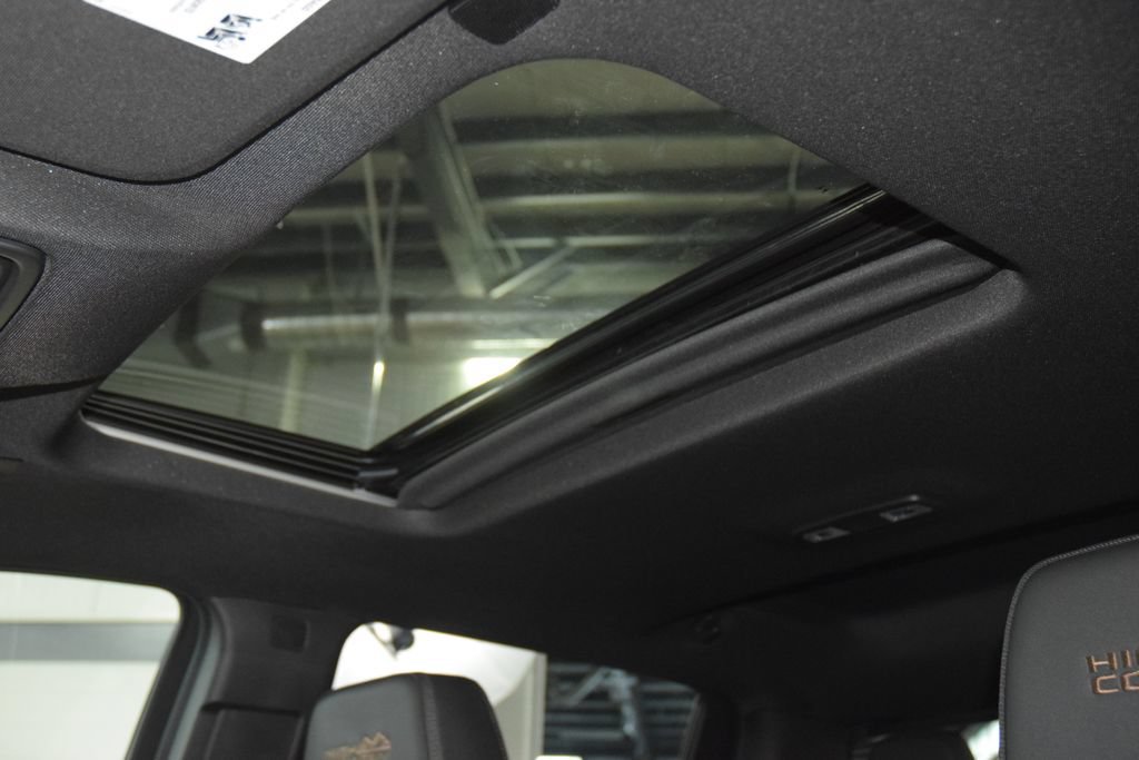 New 2026 Chevrolet Silverado 2500 High Country w/ High Country Premium Package AWD/4WD image 57