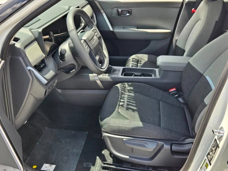 New 2027 Kia Seltos LX FWD image 6