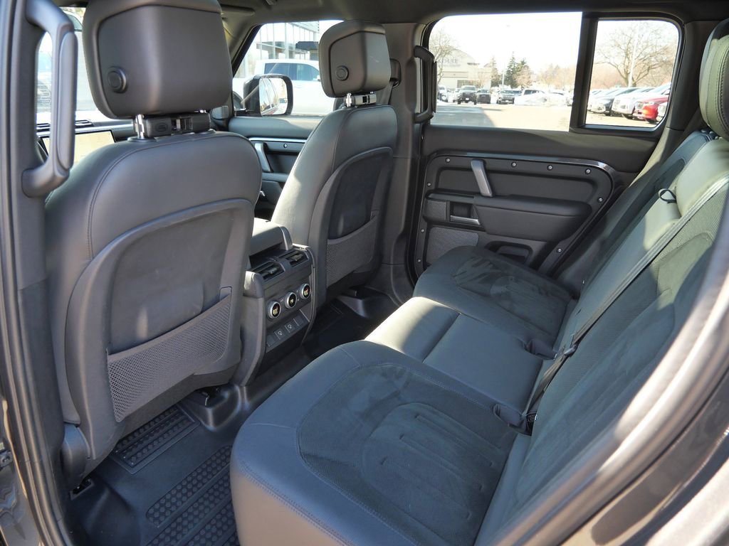 Used 2024 Land Rover Defender 110 Carpathian Edition AWD/4WD image 27