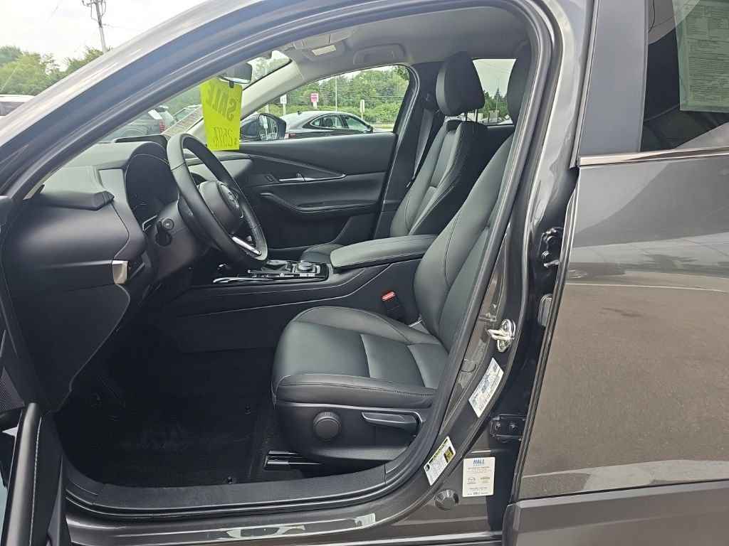 Used 2025 MAZDA CX-30 AWD 2.5 S w/ Select Sport Pkg image 9