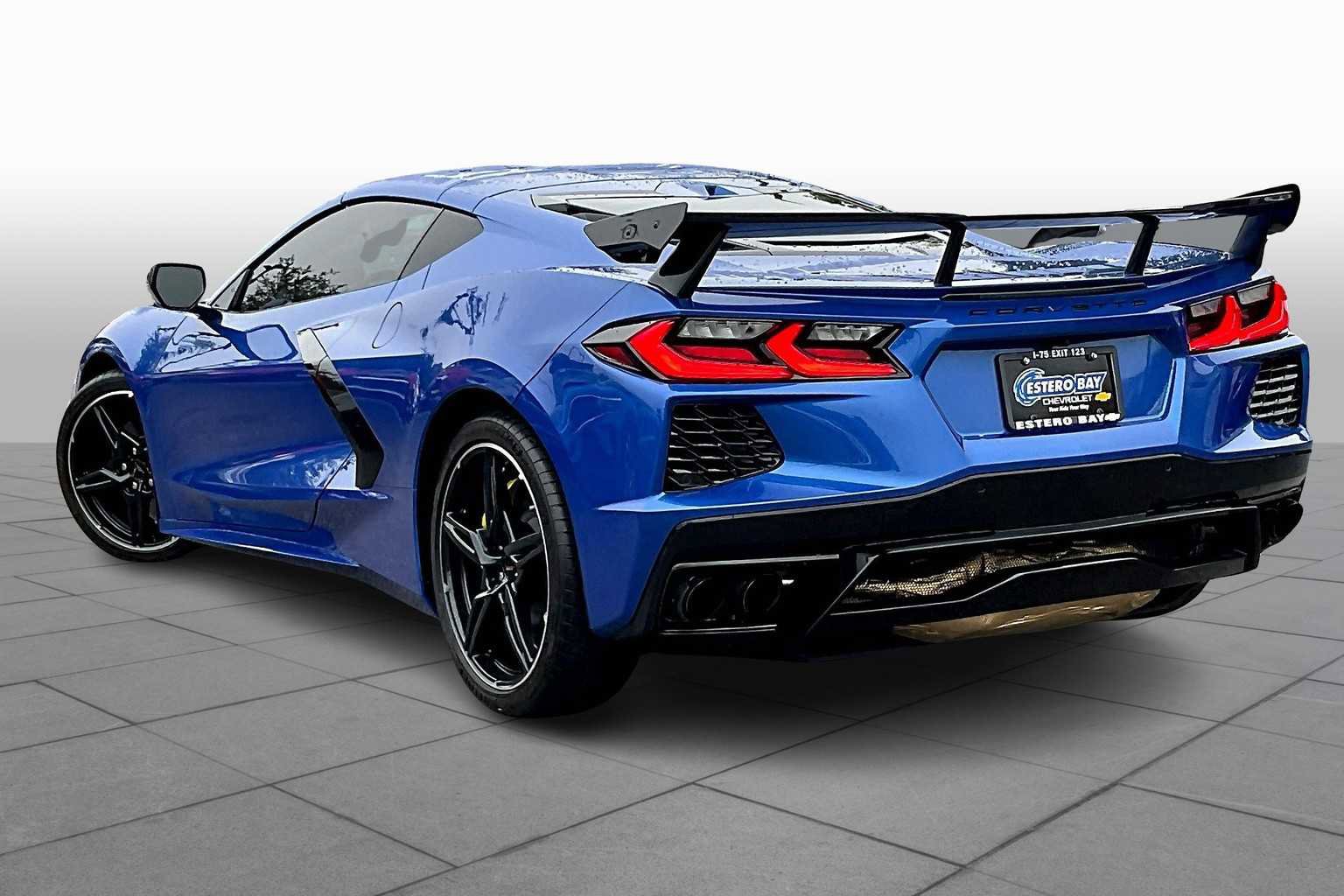 Used 2021 Chevrolet Corvette 2LT w/ Battery Protection Package image 12