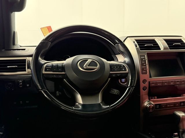 Used 2020 Lexus GX 460 Premium w/ Premium Package image 24