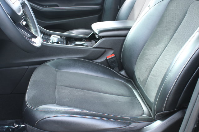 Used 2023 Jeep Grand Cherokee L Laredo RWD image 32