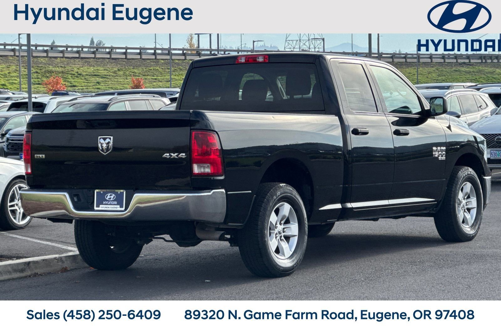 Used 2024 RAM 1500 Classic SLT image 3