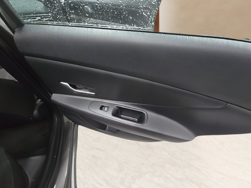 New 2026 Hyundai Elantra SE FWD image 21