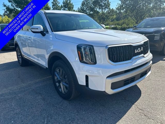 Used 2024 Kia Telluride LX FWD image 1