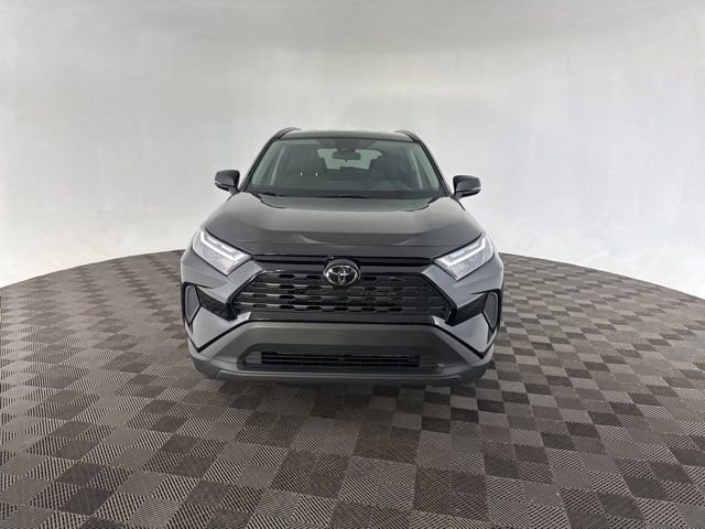 Used 2025 Toyota RAV4 XLE image 3