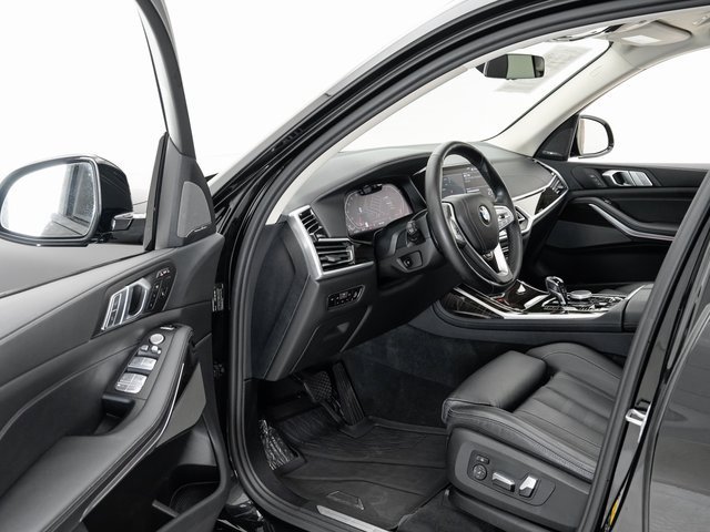 Used 2021 BMW X7 xDrive40i w/ Premium Package image 7