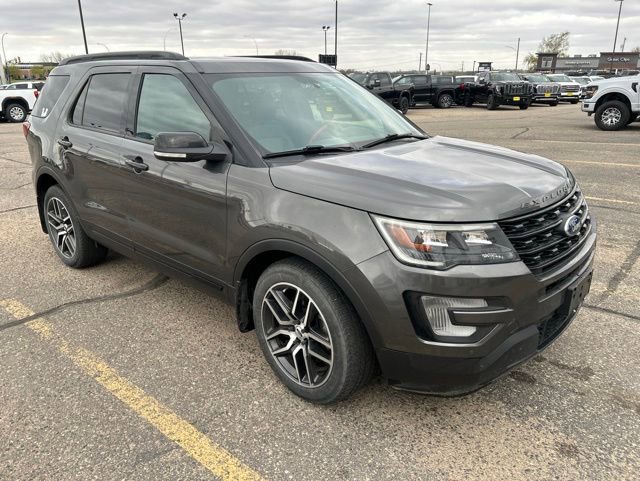 Used 2017 Ford Explorer Sport w/ Equipment Group 401A AWD/4WD image 21