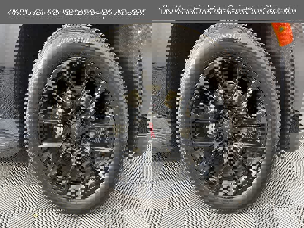 Used 2022 GMC Yukon XL SLT w/ SLT Luxury Package image 19