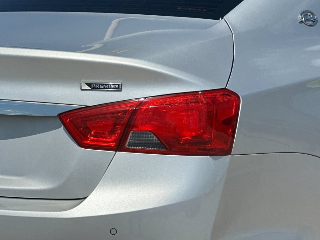 Used 2018 Chevrolet Impala Premier FWD image 27