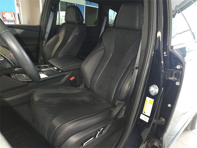 Used 2022 Acura MDX A-Spec image 11