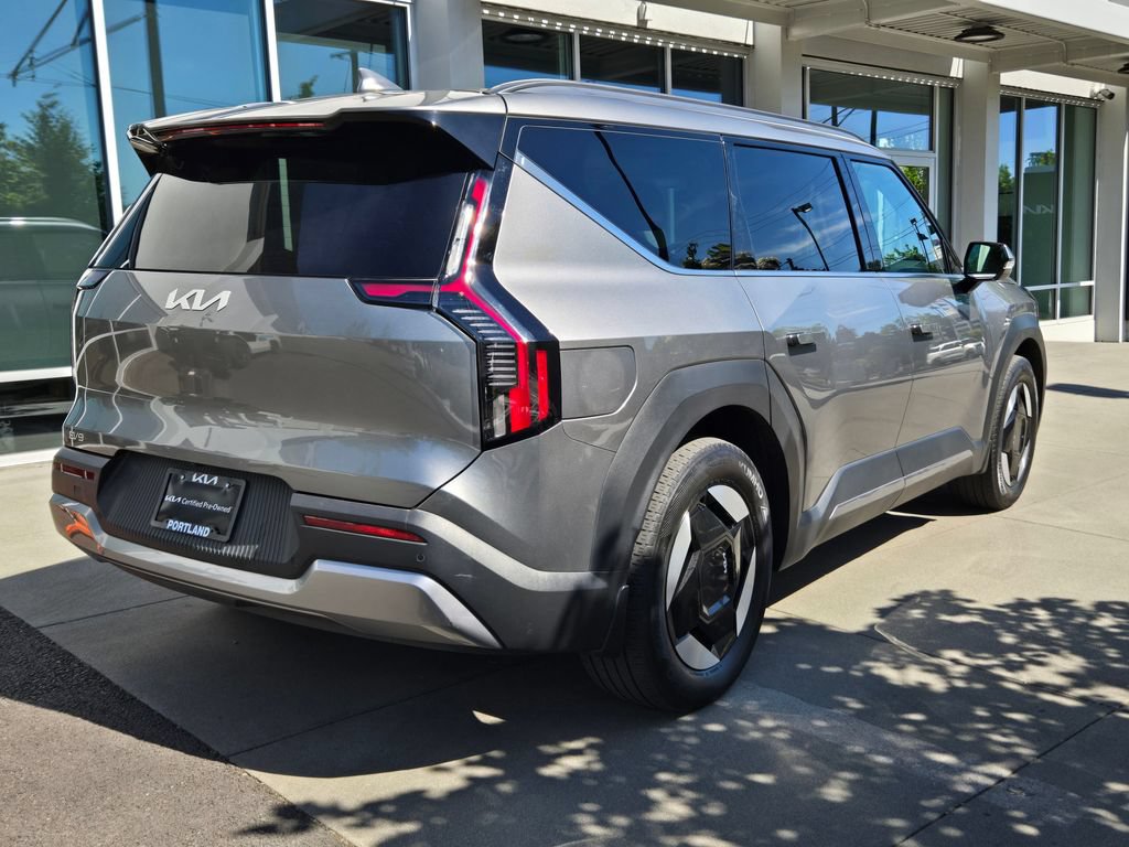 Certified 2024 Kia EV9 Wind AWD/4WD image 5
