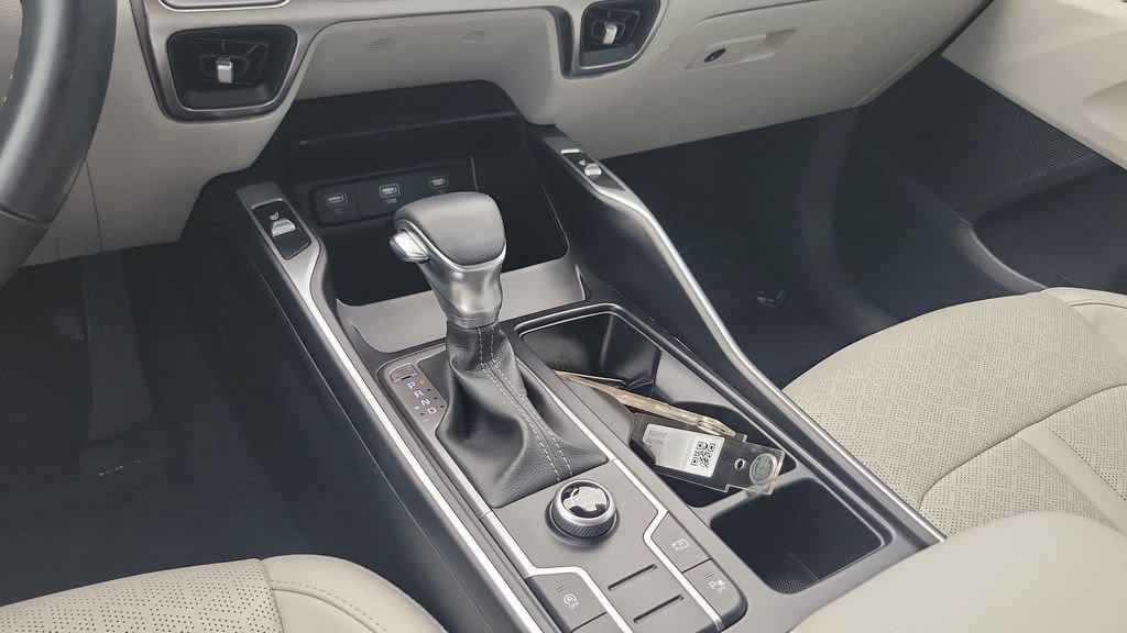 Used 2022 Kia Sorento S w/ Panoramic Sunroof Package FWD image 15