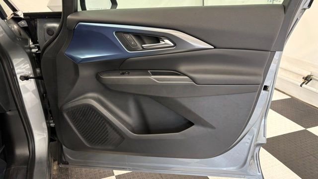 New 2026 Chevrolet Equinox EV LT FWD image 24