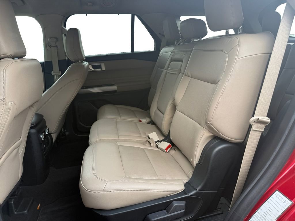Used 2023 Ford Explorer Limited image 13