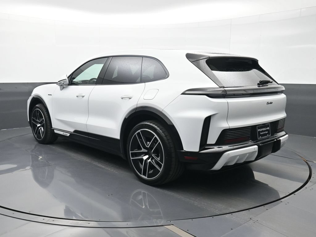 New 2026 Porsche Cayenne Turbo AWD/4WD image 3