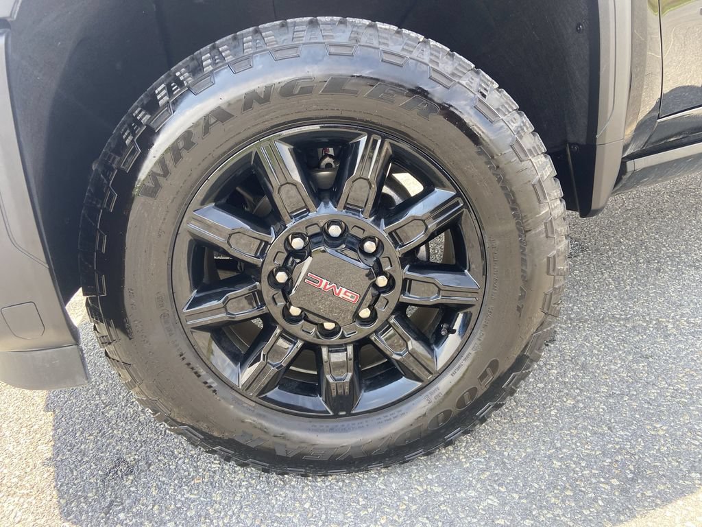 Certified 2024 GMC Sierra 2500 AT4 w/ Snow Plow Prep/Camper Package AWD/4WD image 33