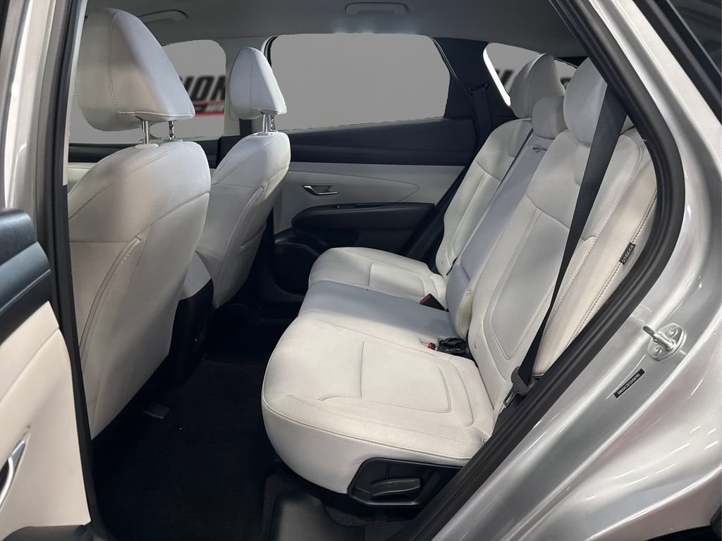 Certified 2025 Hyundai Tucson SE image 10
