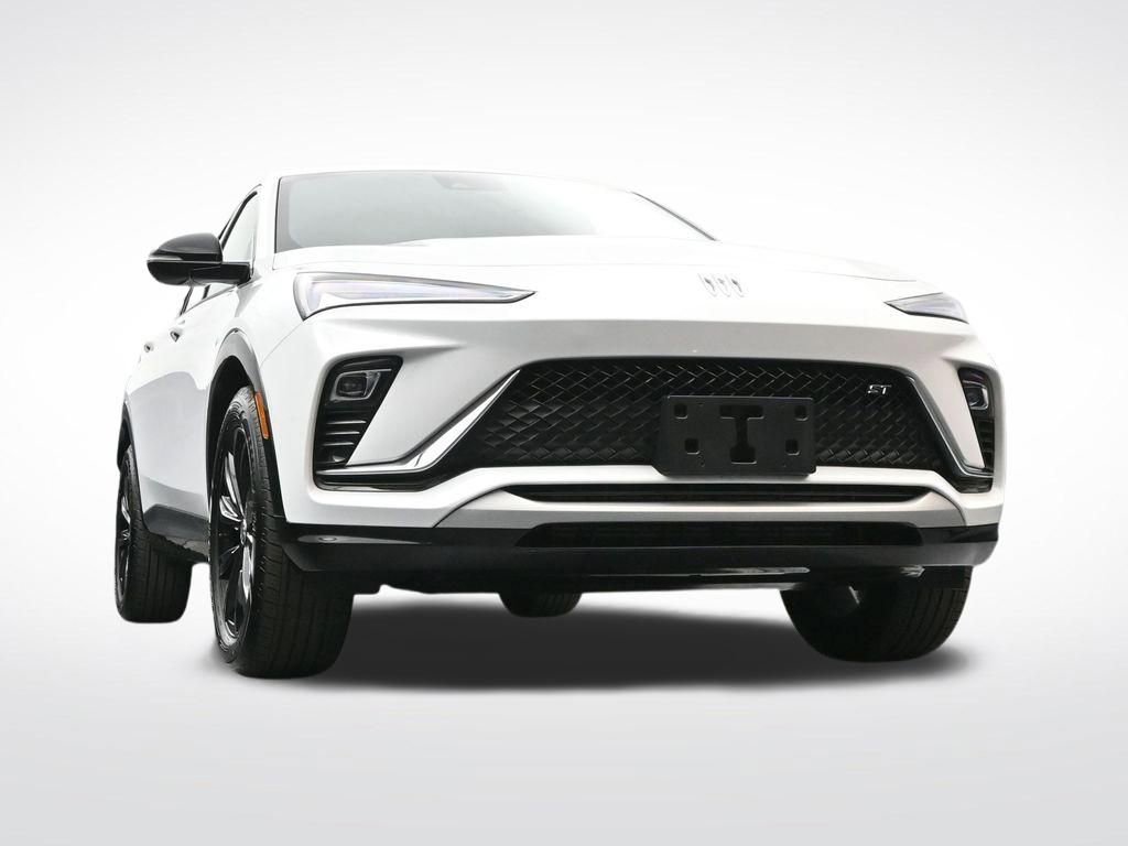 Used 2024 Buick Envista Sport Touring w/ Convenience I Package image 31